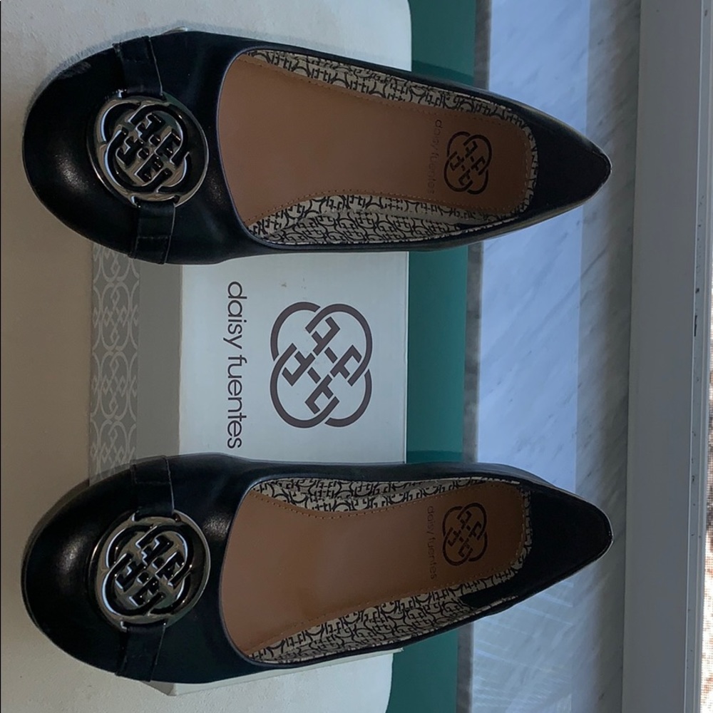 Black PU Daisy Fuentes size 8